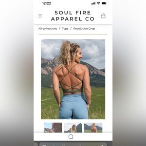 Soulfire size medium crop top/ bra with removable pads.